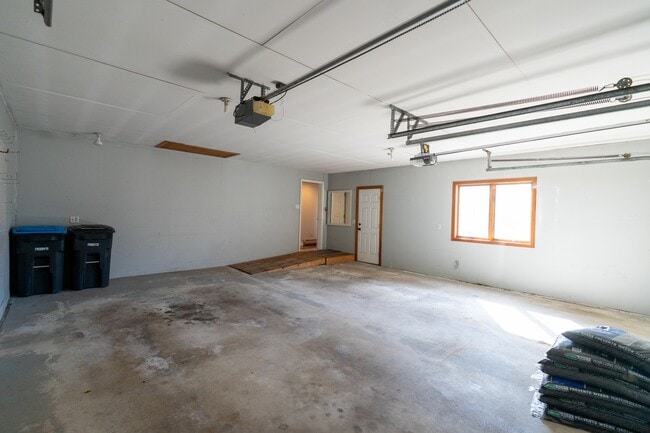 Building Photo - 363 Blackstrap Rd