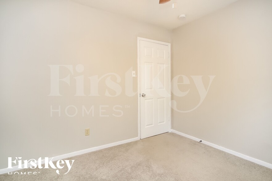 Building Photo - 1039 Wentworth Dr