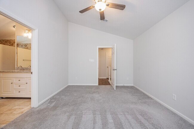 Building Photo - 86 W Stony Bridge Cir