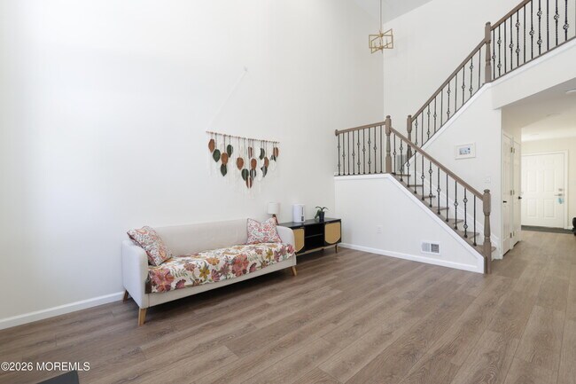 Building Photo - 42 Pennsbury Way