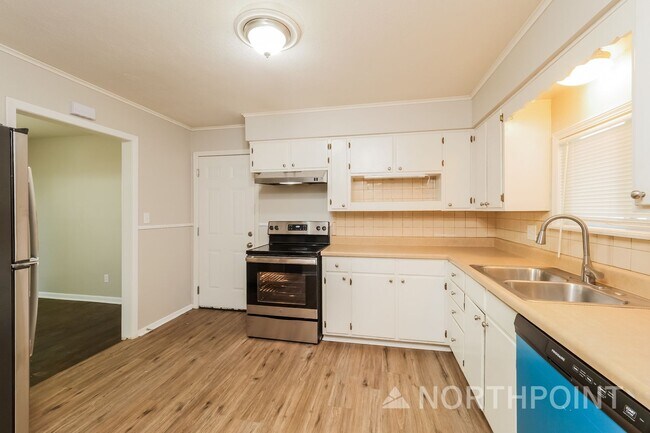 Building Photo - 3 BR/2BA | Newly Renovated Single Family Home | 1-Car Covered Parking | Gated backyard