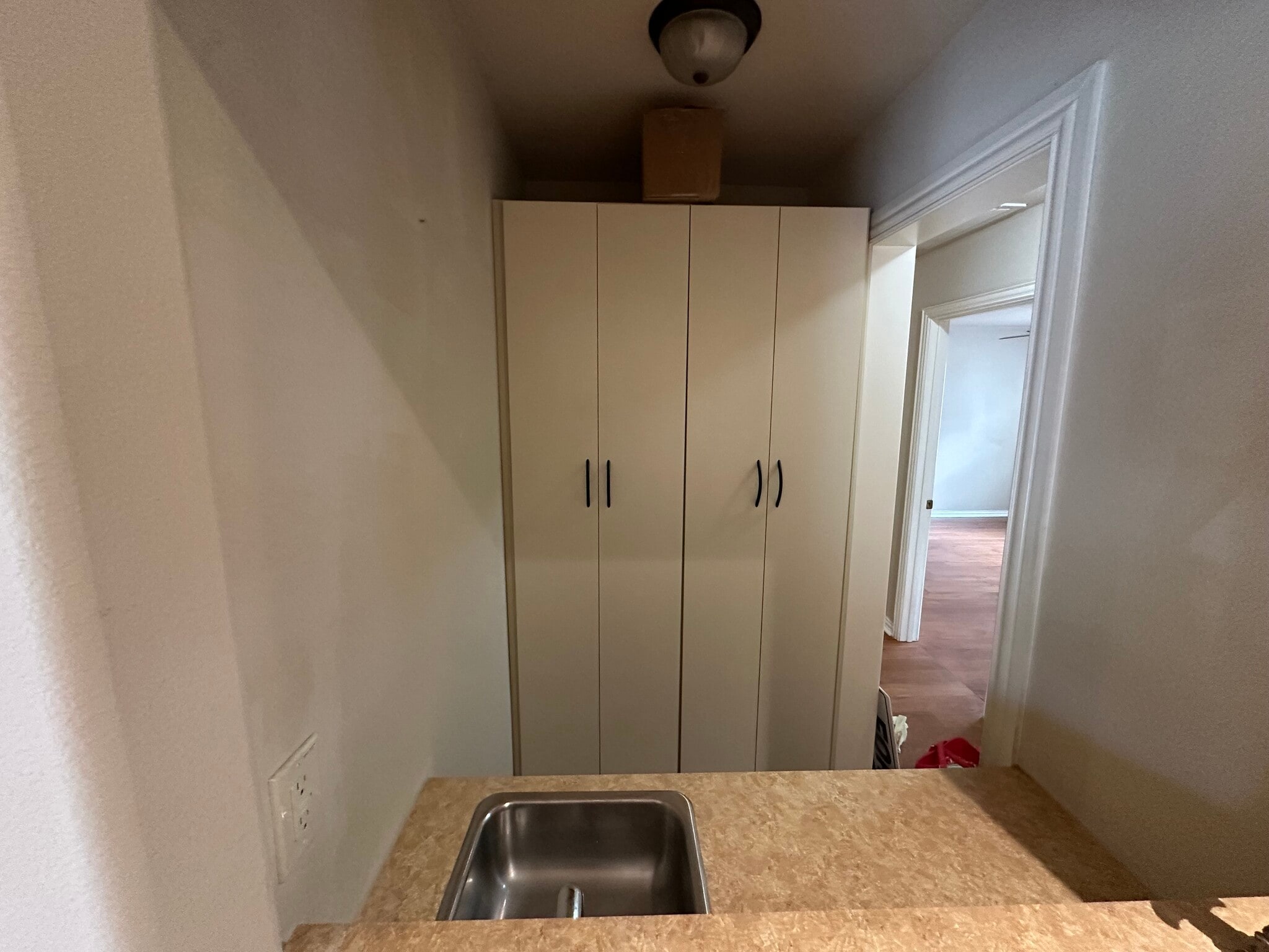 Building Photo - 3011 Lockmoor Ln