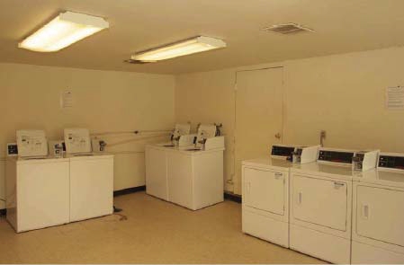 Laundry Facility - Riverview Park Place Apartments