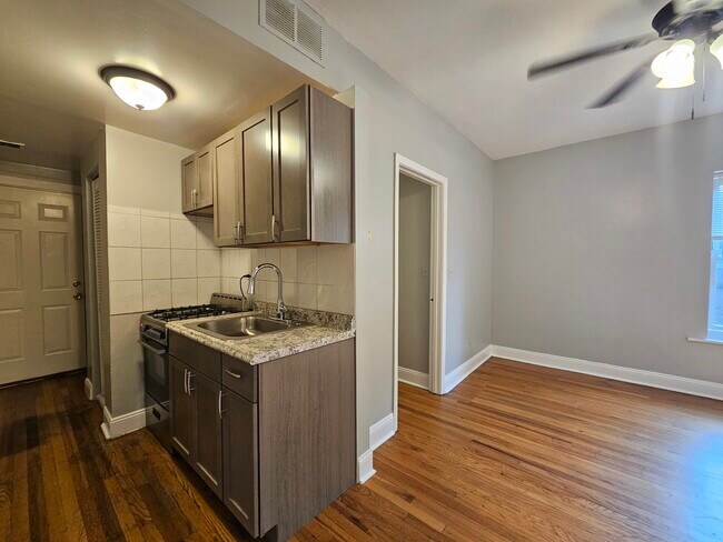 Building Photo - 4837 N Kimball Ave