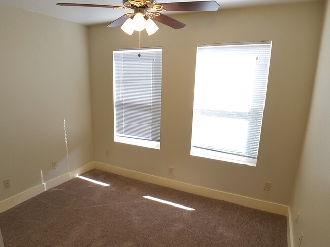 Building Photo - Beautiful 2-4 bedroom property near CSUC a...