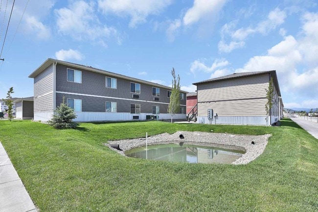 Building Photo - 961 Gibbon St