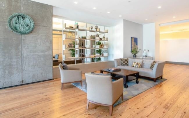 Building Photo - 321 Summer St