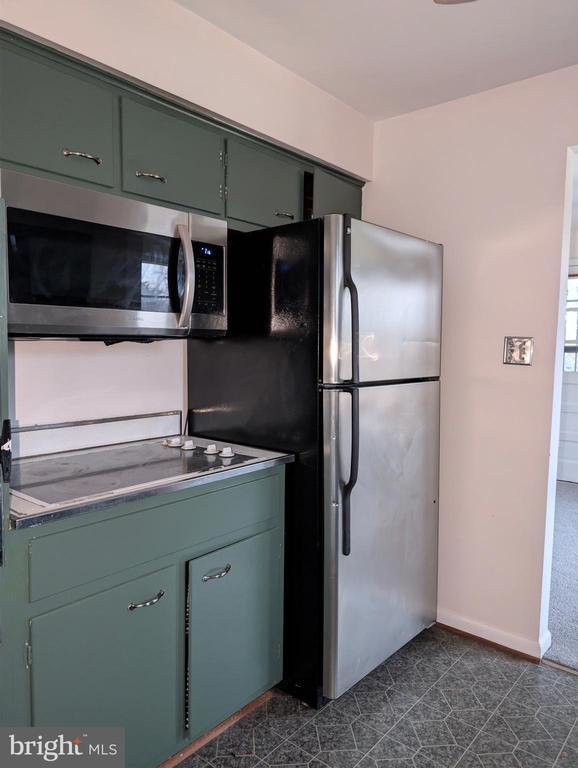 Building Photo - 8105 Devlin Rd