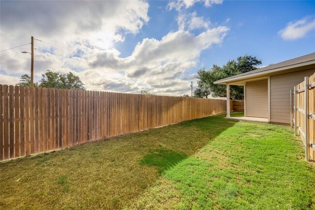 Building Photo - 153 Filifera Ct