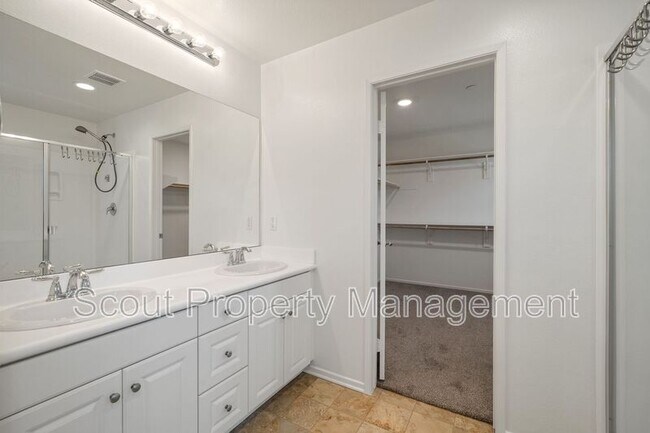 Building Photo - 29308 Abelia Ln