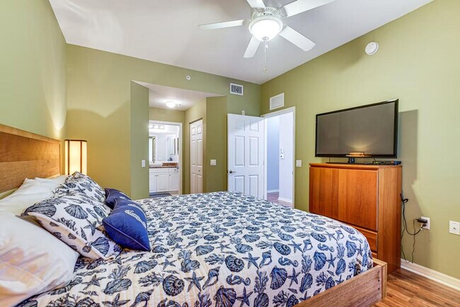 Building Photo - 14571 Legends Blvd N