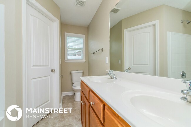 Building Photo - 1513 Sunray Dr