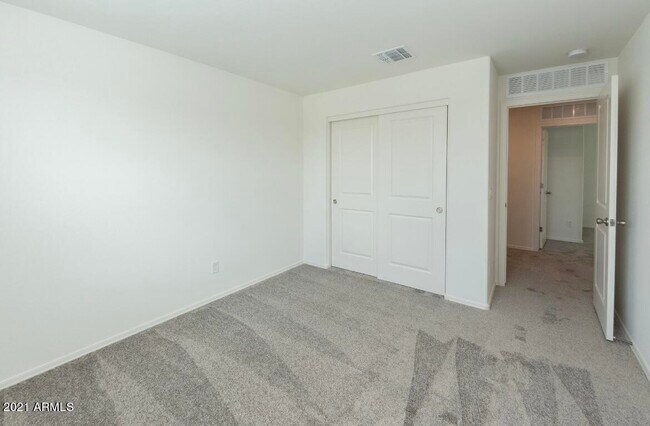 Building Photo - 7243 N 125th Dr