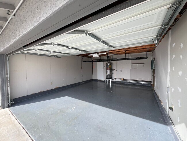 Building Photo - 4014 Wooster Dr