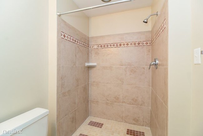 Building Photo - 1488 Potomac Heights Dr
