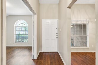 Building Photo - 3006 Quail Run Dr