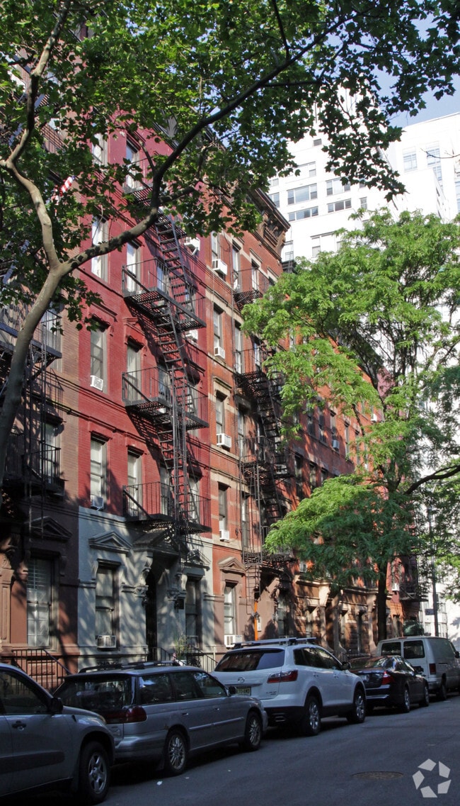 Building Photo - 518 East 83rd Street