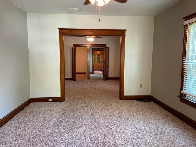 Building Photo - 2018 Lillie Ave