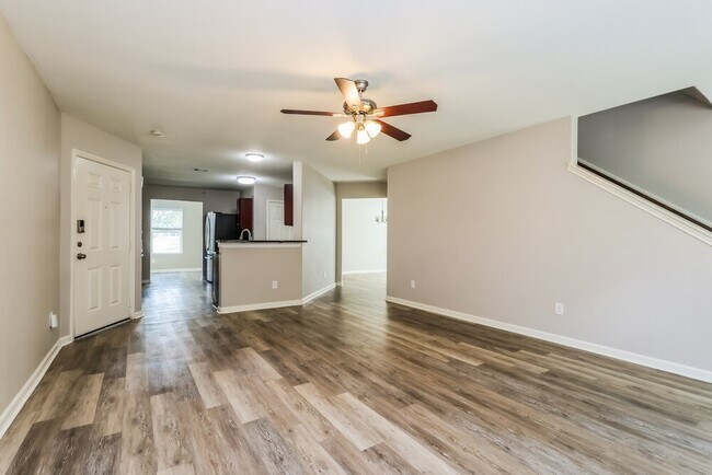 Building Photo - 9969 Kingfisher Dr