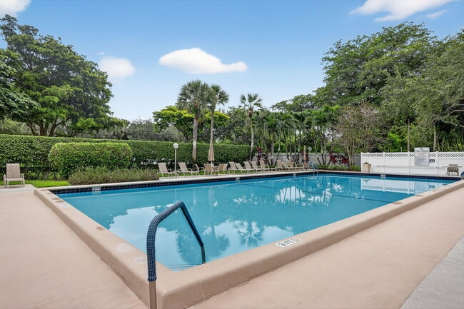 Building Photo - 3499 Oaks Way