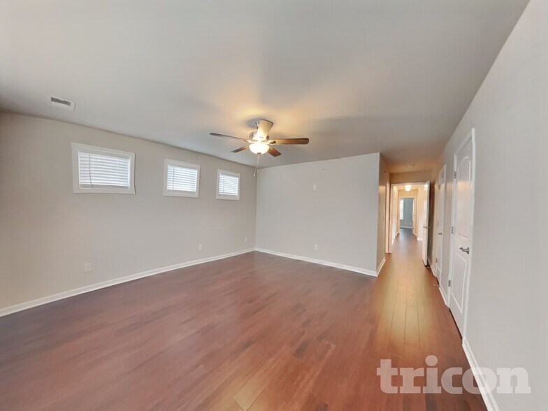 Building Photo - 314 Imperial Ct