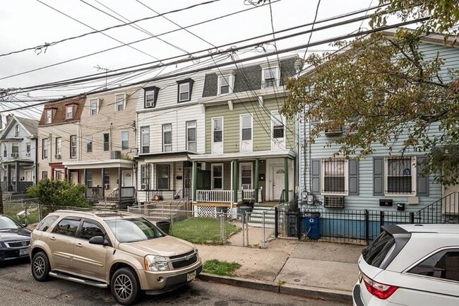 Building Photo - 69 Belmont Ave