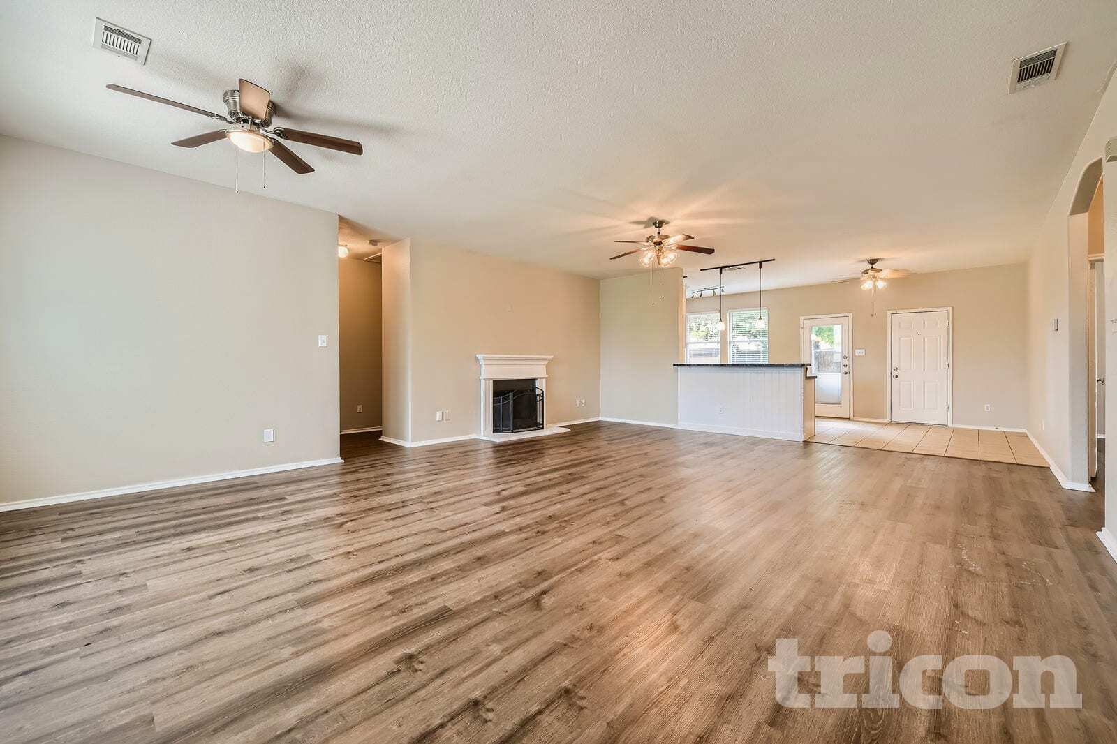 Building Photo - 103 Hollow Tree Dr