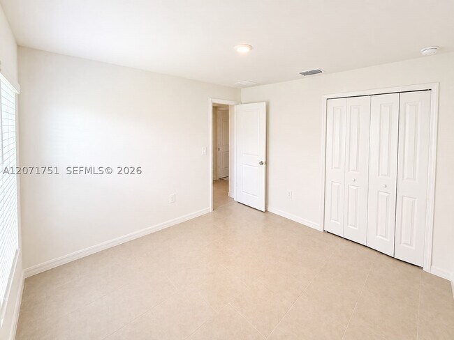 Building Photo - 17293 Cantu Ct