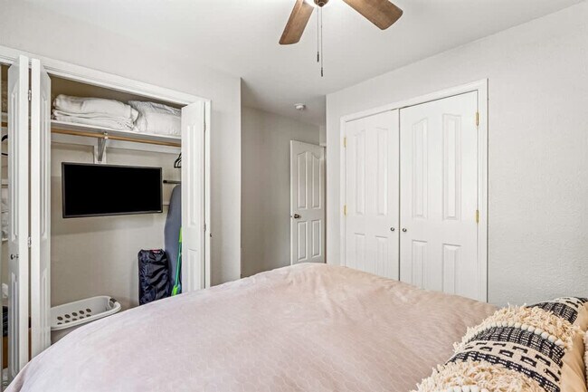 Building Photo - 1503 Fairview Ave