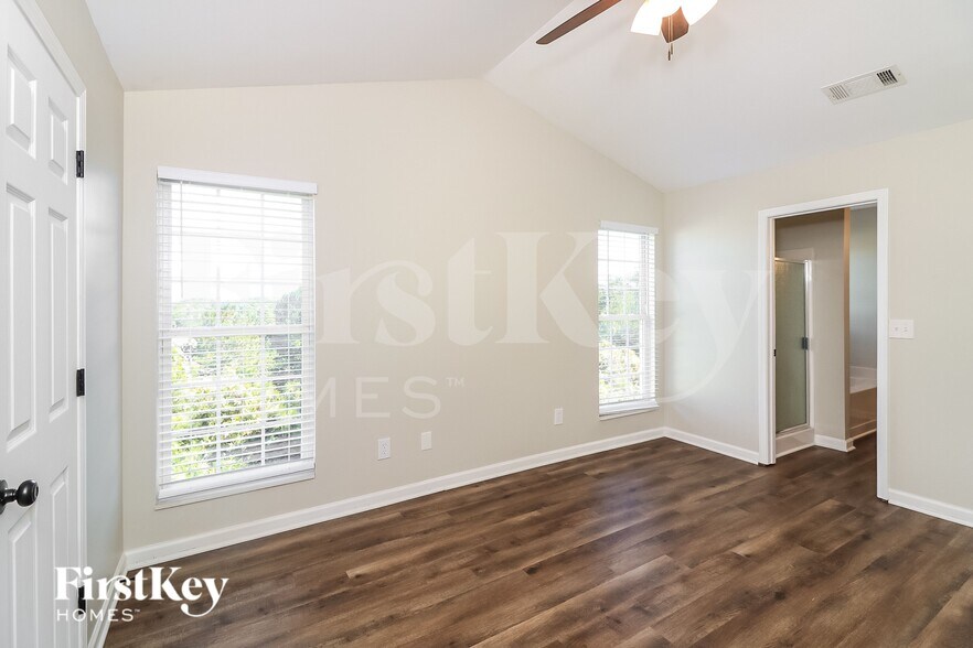 Building Photo - 173 Elderberry Point