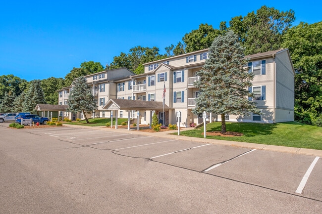 Building Photo - Highpointe Apartments