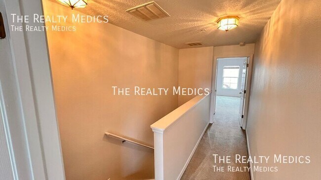 Building Photo - 10278 Regent Park Dr