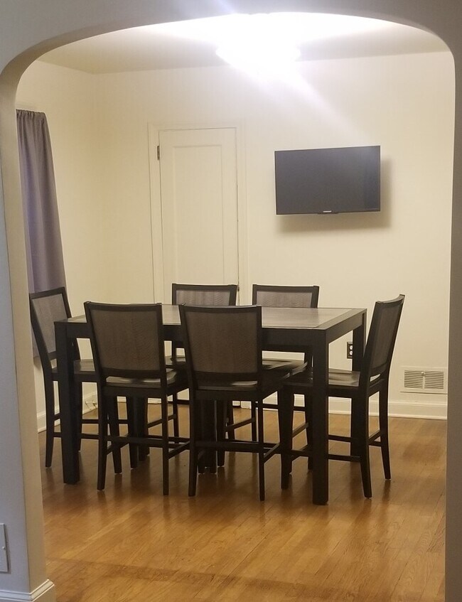 dining room - 3136 N 5th St