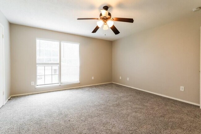 Building Photo - 18903 Pine Trace Ct