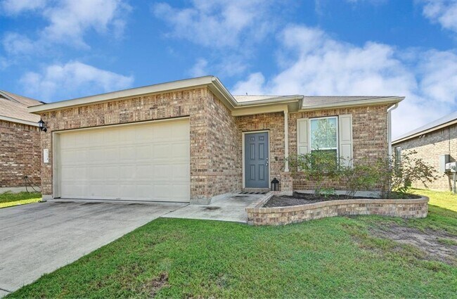 Building Photo - 524 Martha Dr