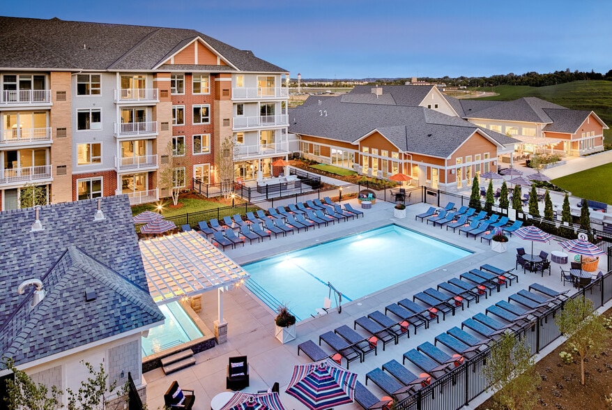 Primary Photo - The Triple Crown Residences at Canterbury ...