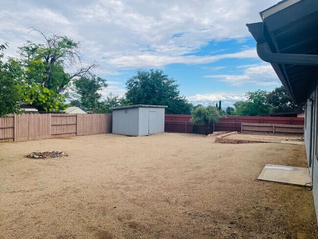 Building Photo - House in Verde Village Cottonwood