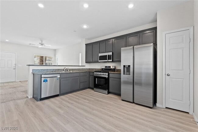 Building Photo - 6315 Yampa River Way