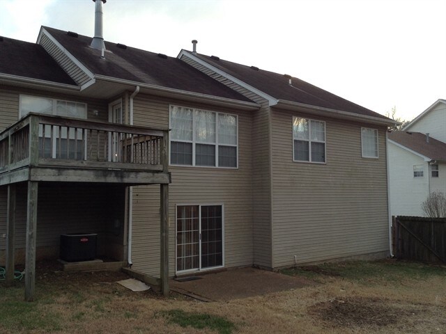 Building Photo - 3000 S Waterford Ct