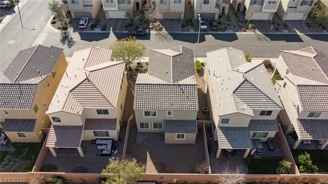 Building Photo - 8924 Willow Break Ave