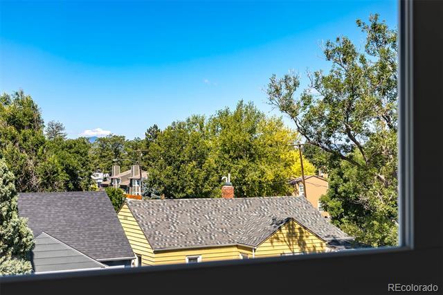 Building Photo - 1592 Ames St