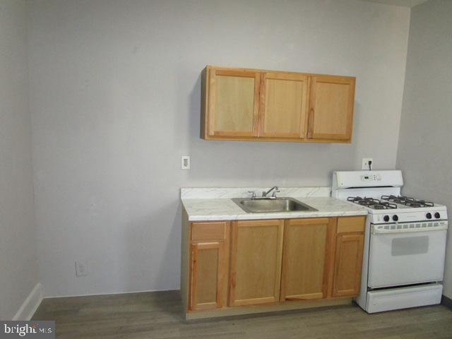 Building Photo - 820 Wynnewood Rd