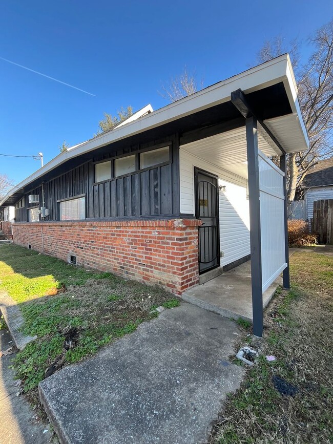 Building Photo - 3 Bed 2 Bath House in Paducah