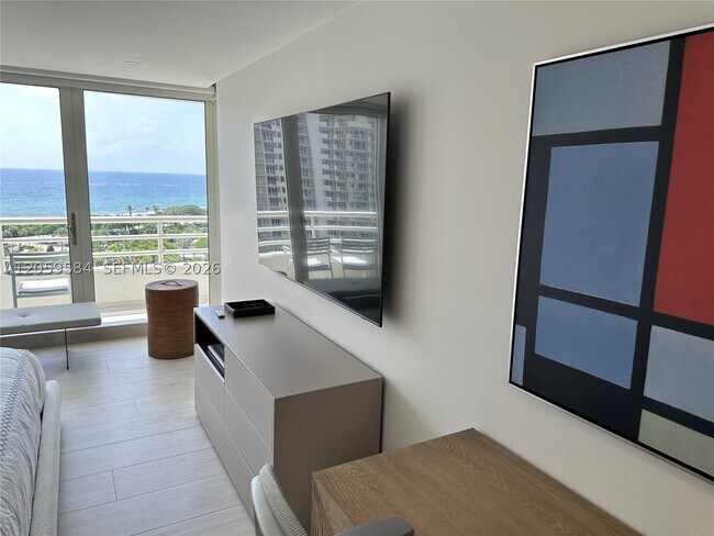 Building Photo - 4201 N Ocean Blvd