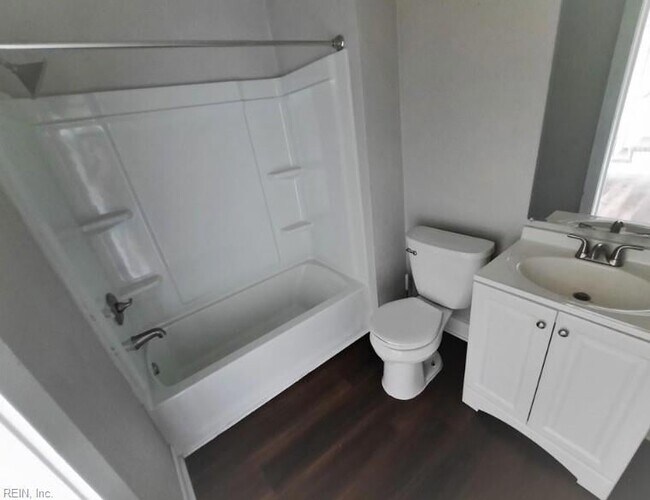 Building Photo - 1510 Wilson Rd