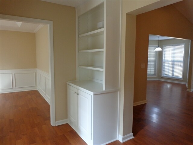 Building Photo - 1633 Amalie Drive