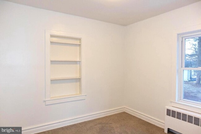 Building Photo - 214 Trumbauersville Rd