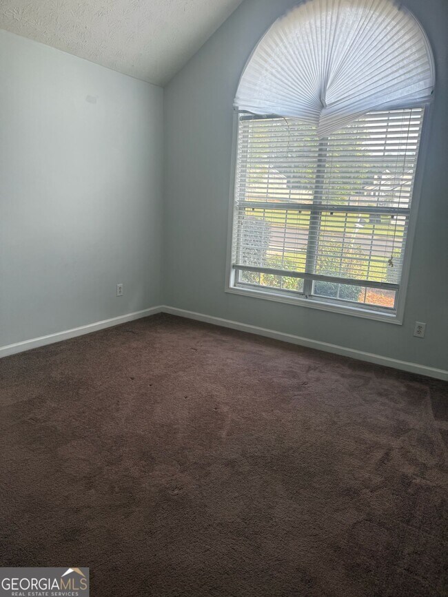 Building Photo - 2361 Cove Lake Way