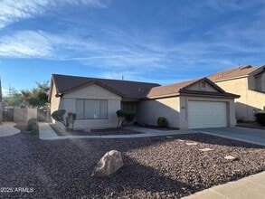 Building Photo - 13709 W Cottonwood St