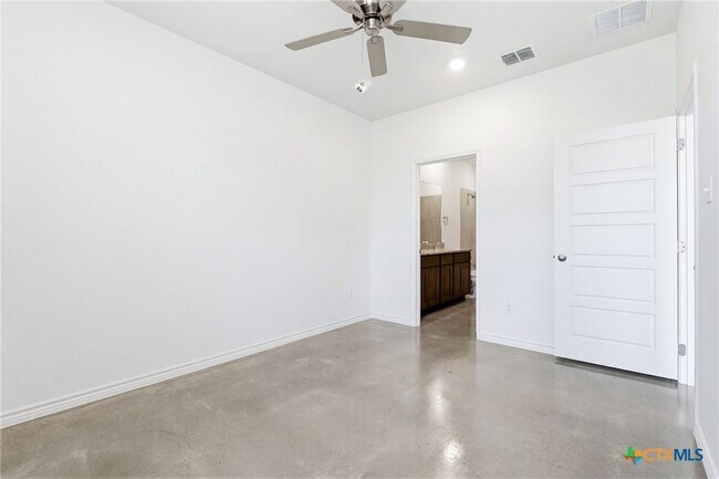 Building Photo - 3803 Sugar Hackberry Trl